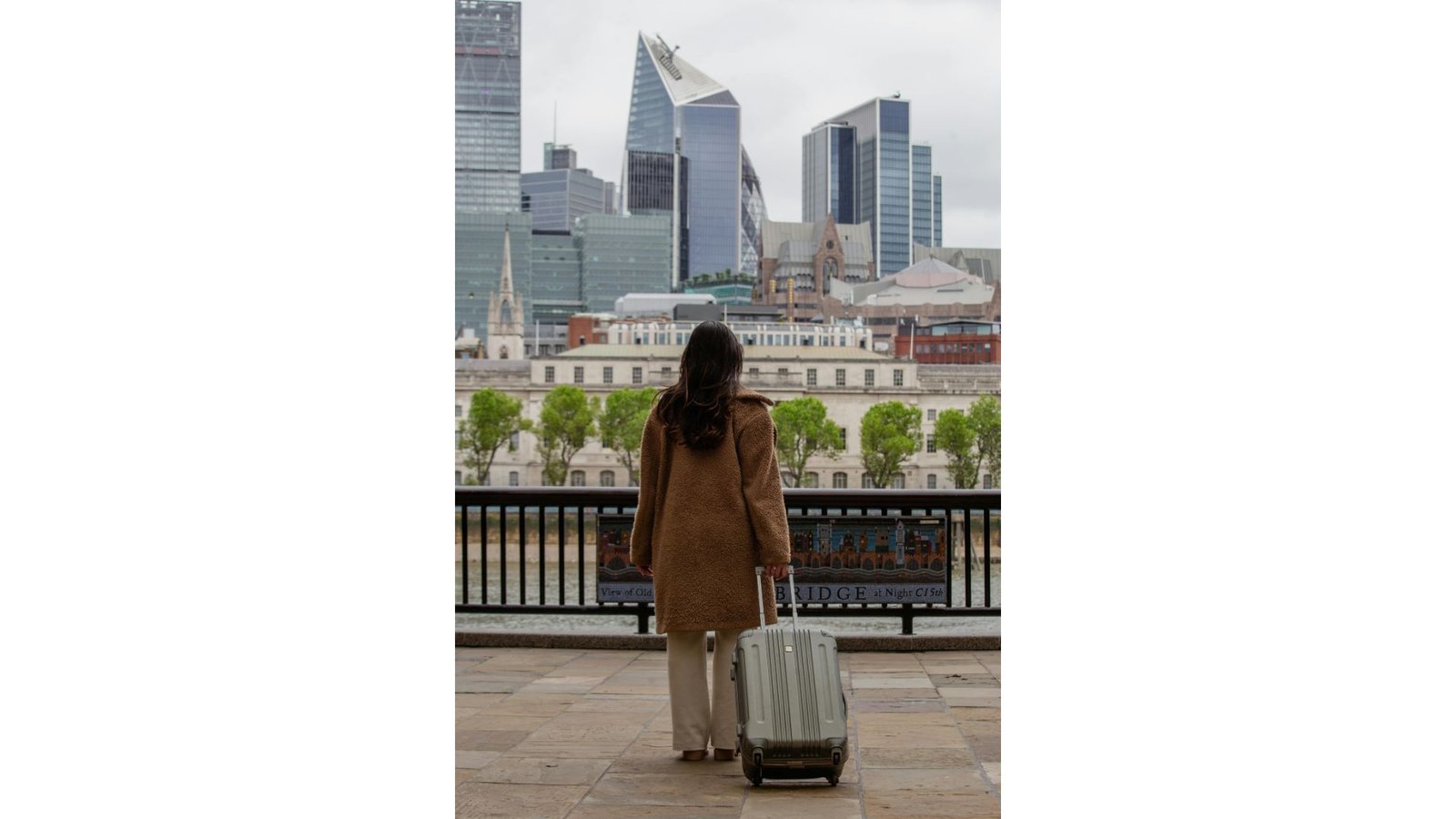 Equipo de Viajes en Oferta en oficina